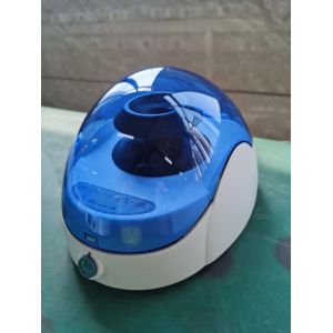Hot Sale Desktop Lab Use Mini Centrifuge with CE ISO