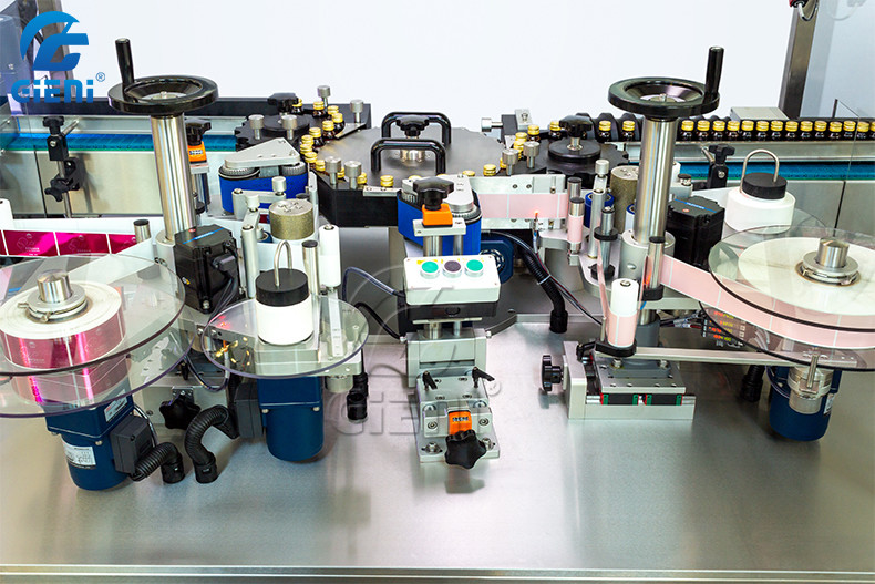 Double Head Rotary Labeling Machine For Cylindrical Containers