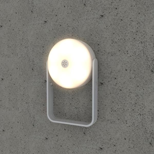 Quality 4100K 20lm Plug In Motion Activated Light / Wall Outlet Motion Sensor Light for sale
