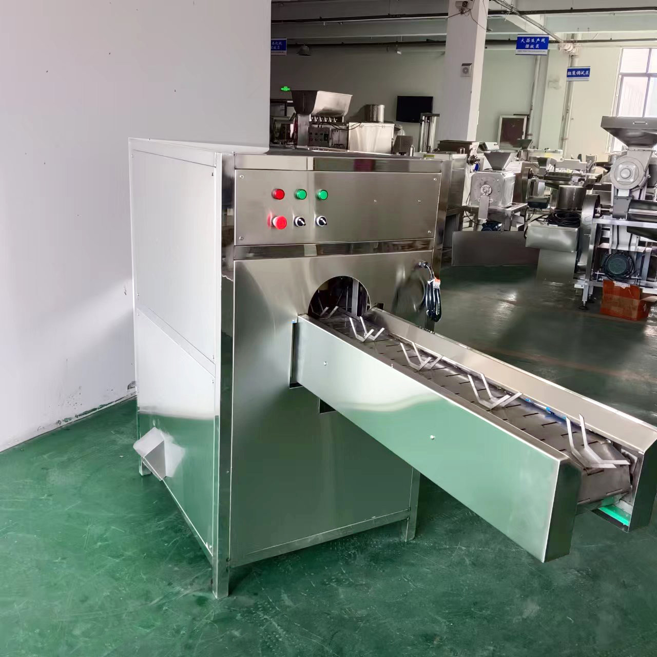 Precision Cutting Onion Head and Tail Cutting Machine Easy to Clean Easy to Maintain