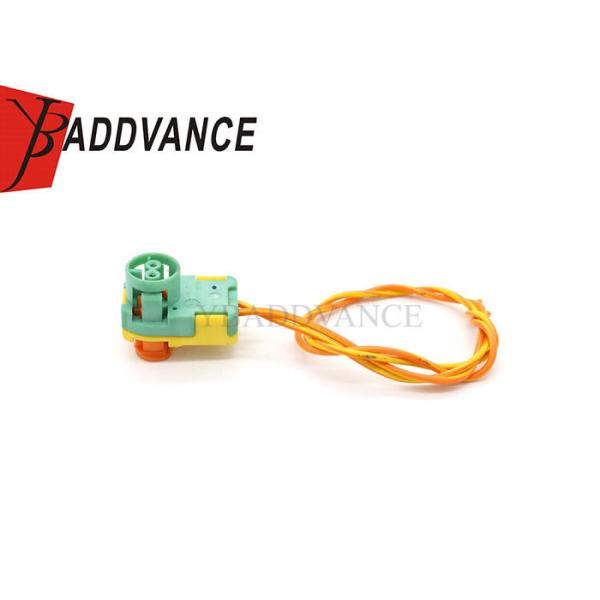 17D14000577 Airbag Clockspring Plug 2 Pin Connector Electrical