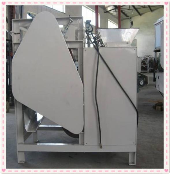 Quality peeling machine for roasted peanut for sale