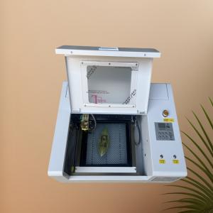 CNC Laser Cutting And Engraving Machine With CO2 Laser Tube For Textile Wood Acrylic