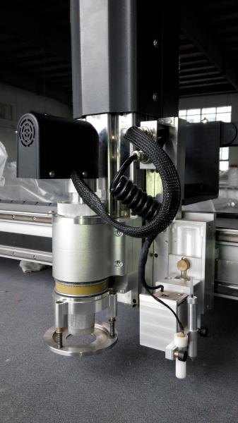 Quality Sofa Fabric CNC Leather Cutting Machine Improved Production Efficiency for sale