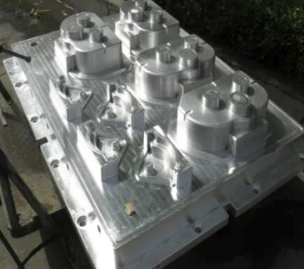 Quality 50000 Shots Lifetime EPS Metal Casting Molds High Production Efficiency for sale
