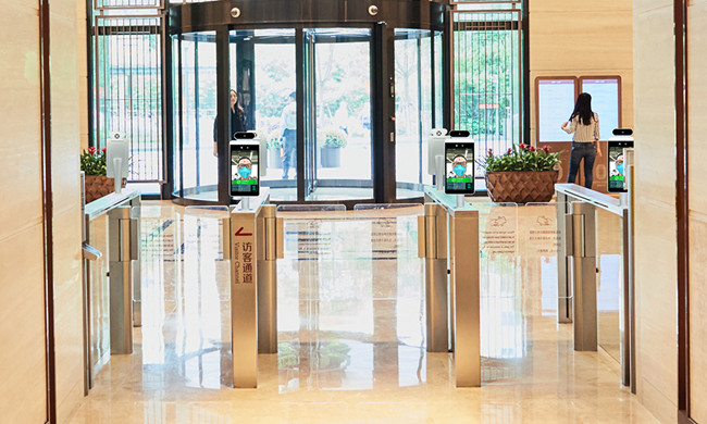 Android Terminal With Body Temperature Measure & Facing Recognition For Pass Management