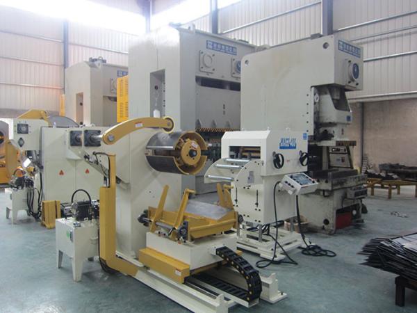Quality Heavy Material Rack Leveling Decoiler Straightener Feeder Auto Parts Stamping Processing for sale