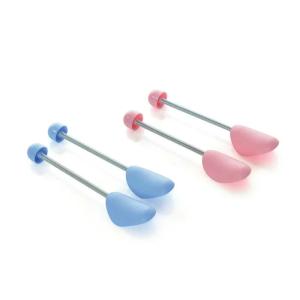 China Bamboo Wood Nylon Adjustable Shoe Trees Stretcher Rack on sale