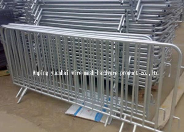 Quality Powder Coated Steel Crowd Control Barriers , Interlocking Steel Barricades for sale