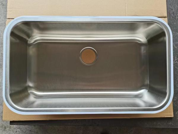 Quality Create a Modern and Functional Kitchen with a 30 Inch Undermount Kitchen Sink for sale
