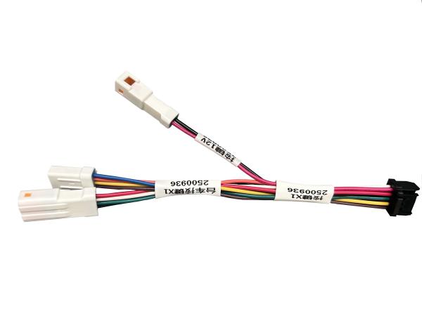 Quality PVC Insulation 12V Trolley Key Battery Wire Harness 3*5P Double Row Plastic Shell for sale