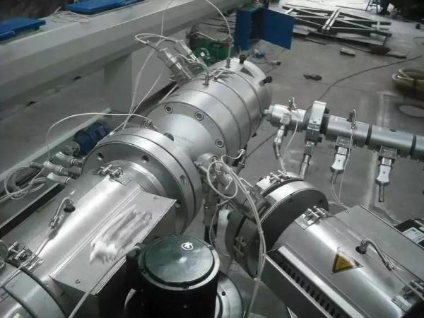 Quality Two Layers Plastic Pipe Extrusion Machine , HDPE Pipe Extruder Machine for sale