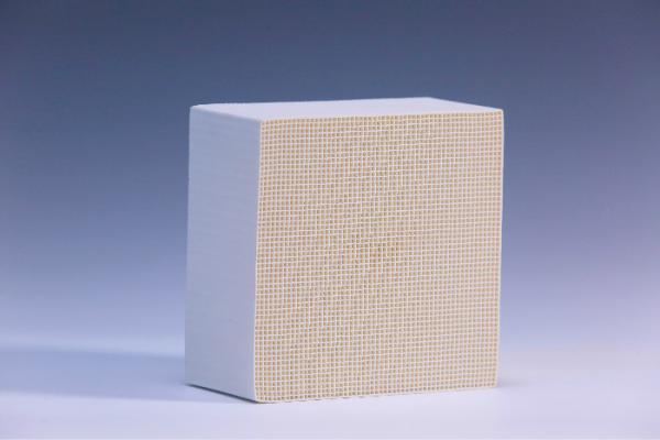 Quality VOC Honeycomb Catalytic Converter Substrate White And Cellular for sale