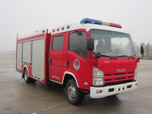 Quality ISUZU Foam Fire Truck ISO9001 Certification For Complex Terrain Roads for sale