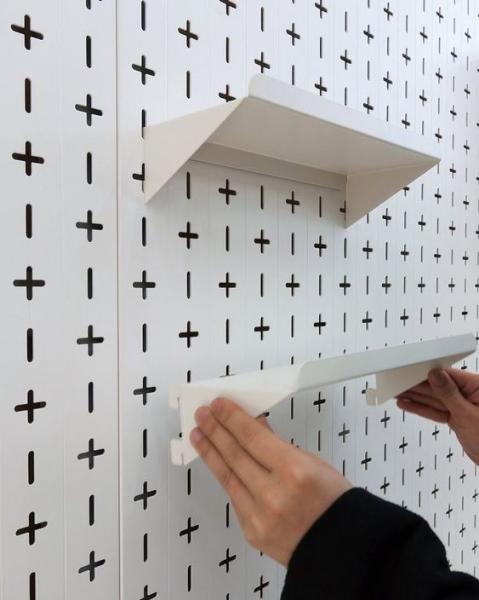 Quality Customized  Metal Retail Wall Display Shelves Modular Display Racks Durable for sale
