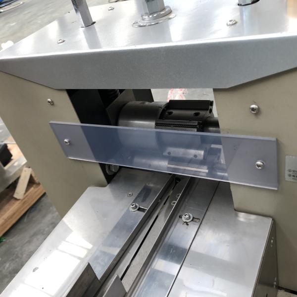 380V Automatic Candy Pillow Pack Machine For Bonbons / Beef Jerky / Chocolate