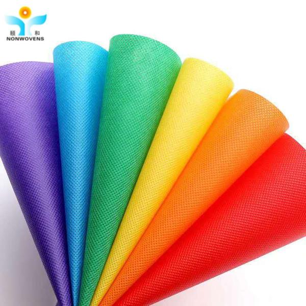 100% Polypropylene Non Woven Fabric Waterproof Dot Pattern 25gsm Spun Bonded Polypropylene TNT fabric for Face Mask