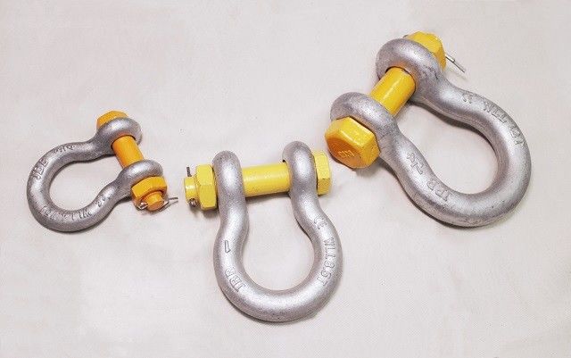 Yellow 1-1/4" WLL 12 Tonne Wide Body Shackles With Safety Bolt 3