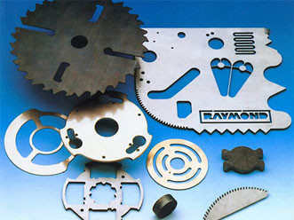 Sealed Type Precision Laser Cutting Machine 300W Water Cooling With Optics System