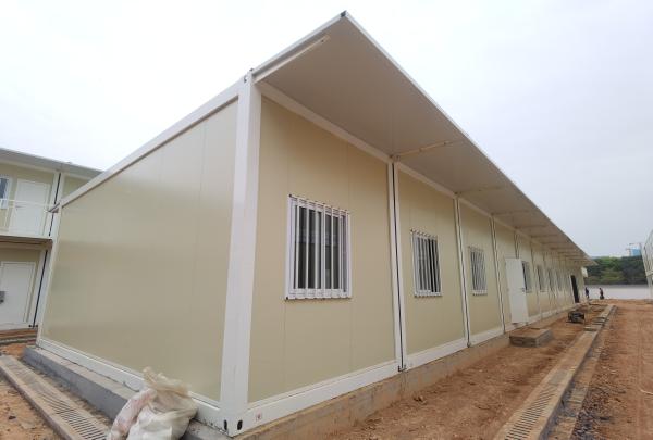 Quality Modular 20ft Container House Prefabrikasi Kantor Kantor Pra-Built Container Dormitory for sale