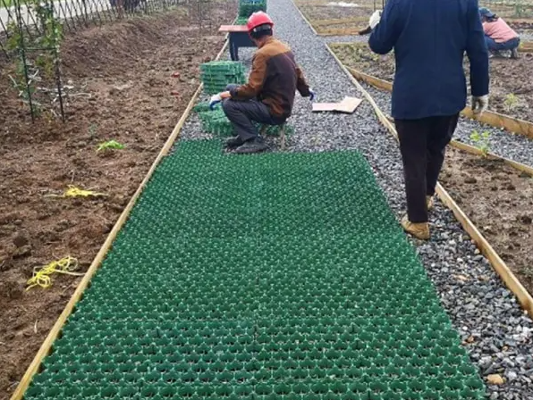100% Virgin HDPE Honeycomb Plastic Gravel Paving Grid for Parking Lot Stabilization