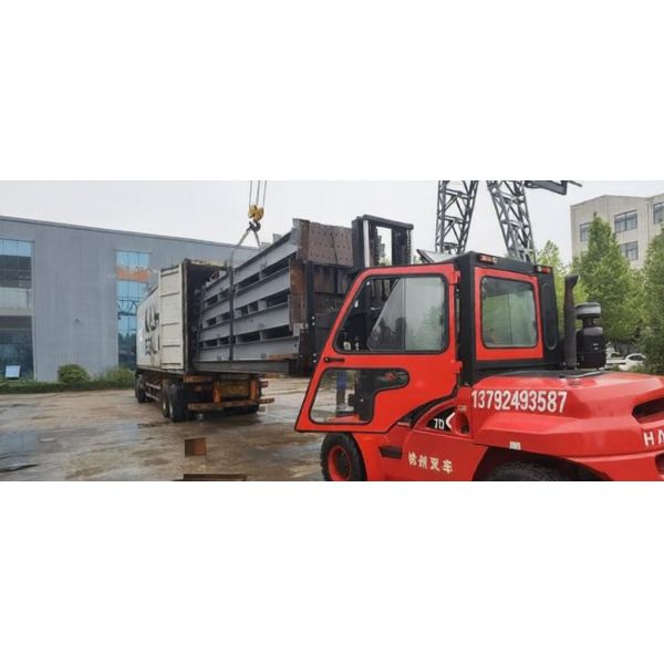 China Low Cost Raw Material Warehouse Easy Assemble Customized Prefab Steel Structure