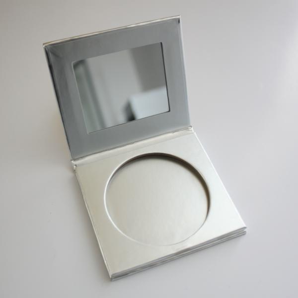 Paper Empty Highlight Contour Palette Matte Silver With Glass Mirror
