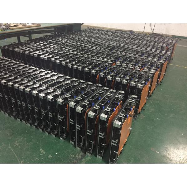 Standard SMD1515 P2.5 Full Color Indoor Hanging LED Display In Die-Cast Aluminum Cabinet