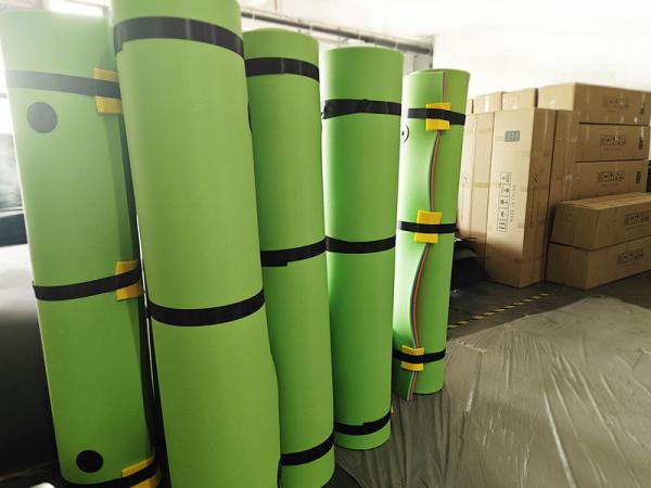 Customized Size Color Water Mat Floating Pad 3 Layer Tear Resistant XPE Foam