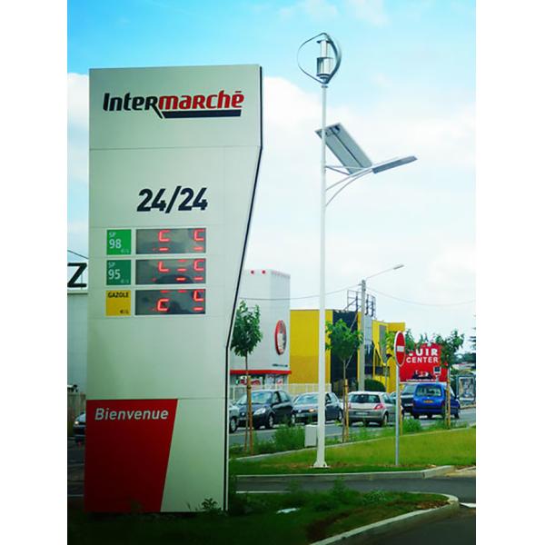 Highway 80W 24V Wind And Solar Hybrid Street Light System Installed In France