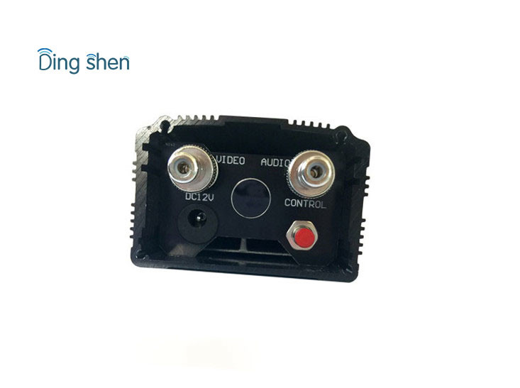 Quality 1200Mhz Mini FPV Video Transmitter 7000mW Wireless AV Sender for Robot and Drones