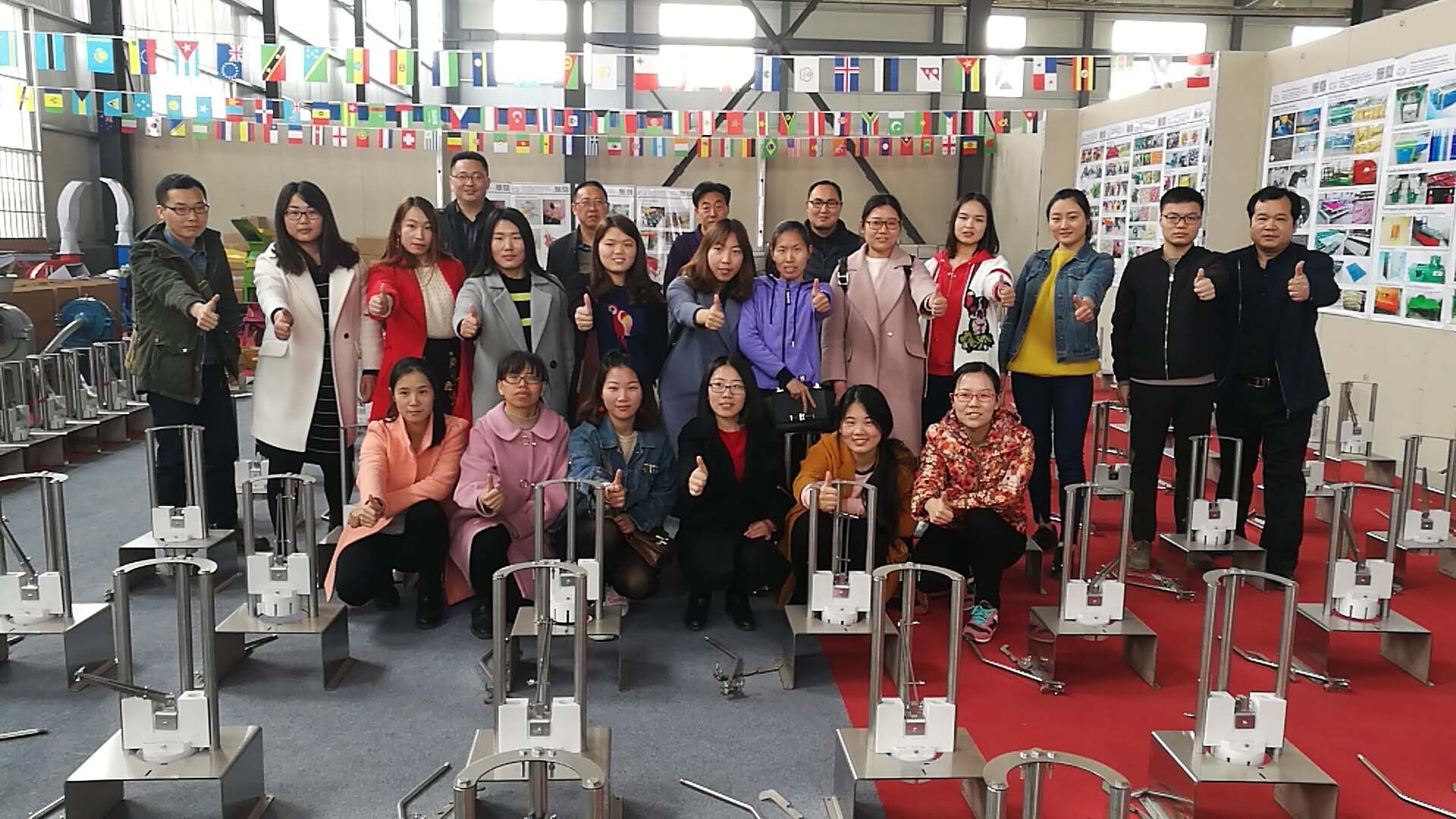Waste textile recycling machine fabric old clothes fiber crusher shredder machine