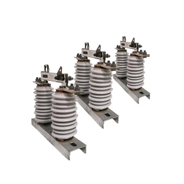 Porcelain High Voltage Isolator Switch Easy Installation 1250A For Circuit Breaker Vertical Break Switch
