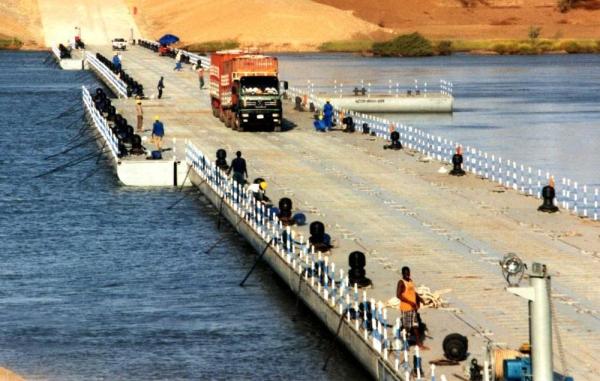 Quality Heavy Loading Capacity Floating Water Bridge With Single Pontoon for sale