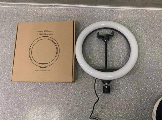 Black UN700 USB Charging 10 Inch 3200K Beauty Fill Light