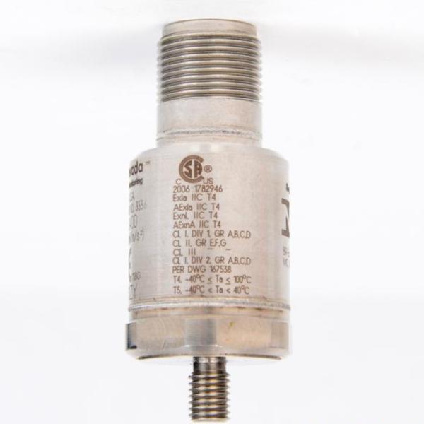 Quality Case Isolated Accelerometer Acceleration Transducer GE 330400-01-05 Bently Nevada 330400/330425 for sale