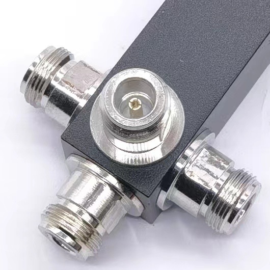Factory Directly 5g Wideband Power Splitter 5000-6000MHz 2/3/4 Way Power Divider Splitter