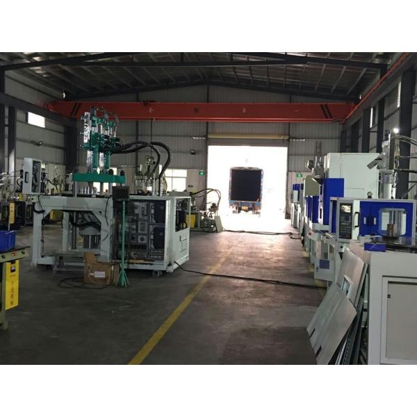 250 Ton Plastic Injection Moulding Machine Vertical JTT-2500R With Max Daylight 650/710mm