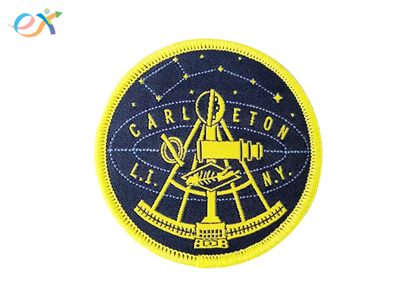 Woven Logo Polyester Fabric Patch , Round Shape Merrowed Edge Patch Paper Coated Back