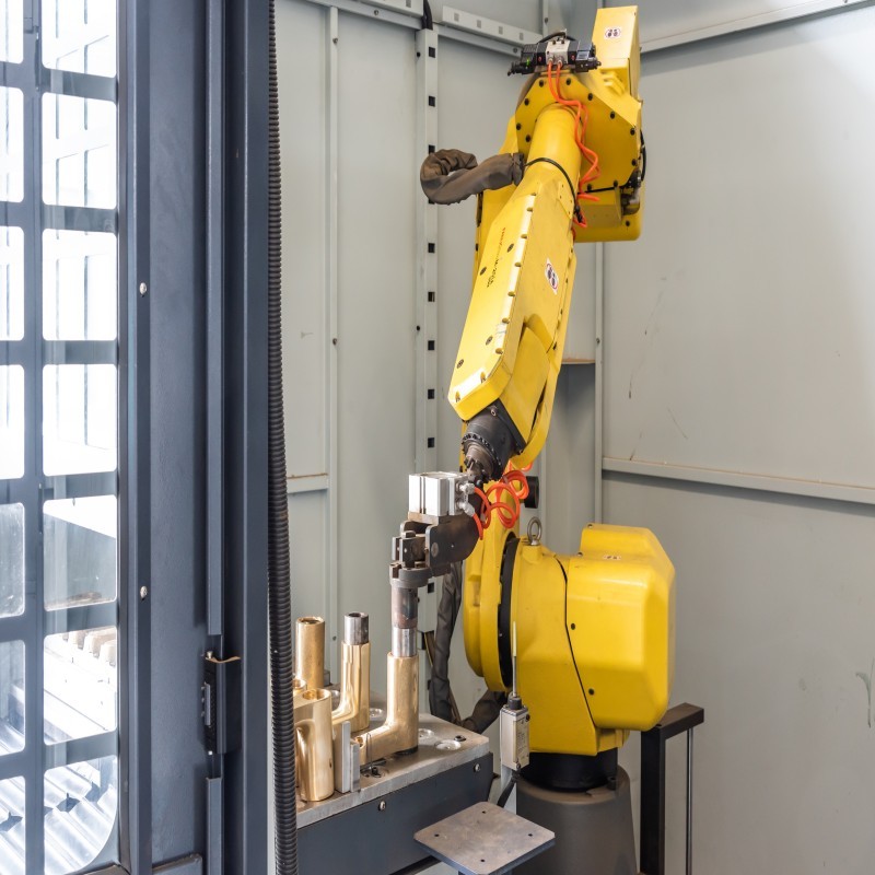 High Accuracy Quiet Robotic CNC Grinding System and Finishing of Cast Automotive Wheel Hub and Faucet Components