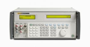 Multifunctional Fluke 5522A Calibrator Practical Stable High Performance
