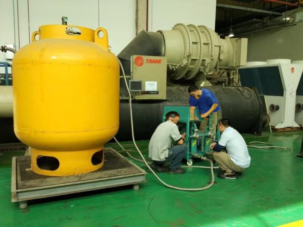 Quality China Supplier Low Pressure R1233zd R123 Refrigerants Recovery Recycling Vacuum Machine for sale