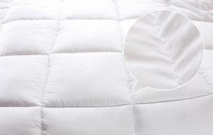 Buy cheap 15% White Goose Down 85% Goose Feather Cotton Quilt / Warm Duvet for Hotel or Home product