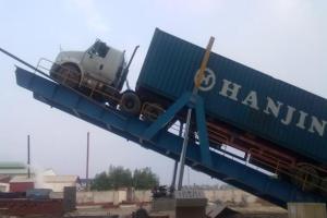 Buy cheap Hydraulic Truck Loading Platform 400mm Lip Mobile Unloading Ramp product