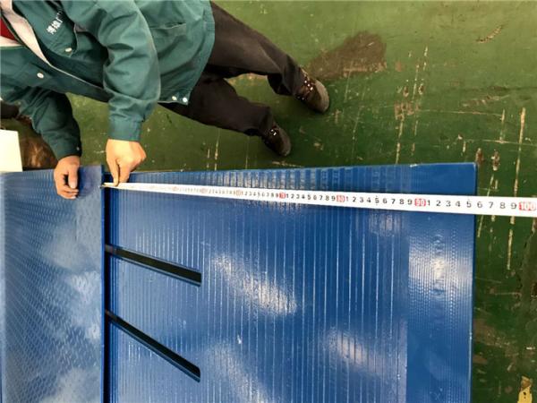 Quality 6000KG Telescopic Dock Leveler With Retractable Lip for sale