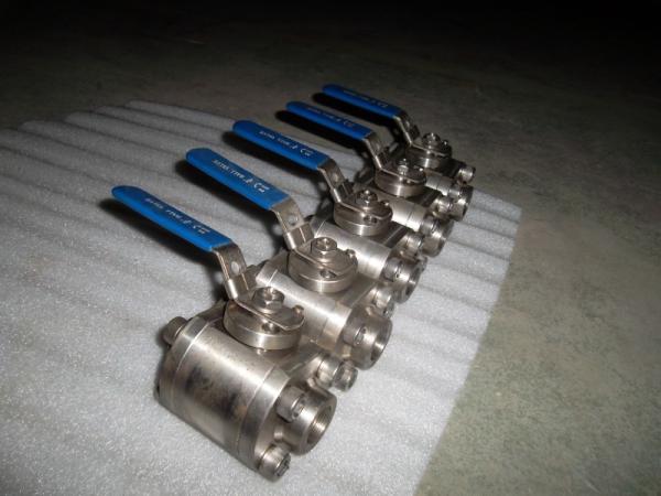Quality SW Ends Connection F316 Three Piece Forged Ball Valve for sale