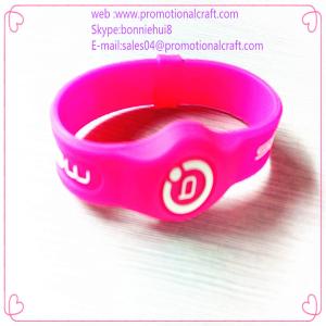 China custom magnet silicone/rubber bracelet/ arm band /strap with sports logo on sale