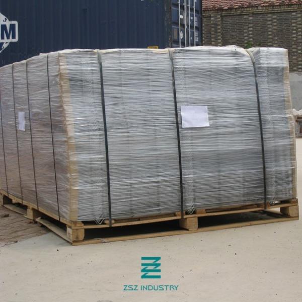 2500mm Width Galvanized Fence Panels Metal Wire Mesh Fencing 4.8mm Wire Diameter