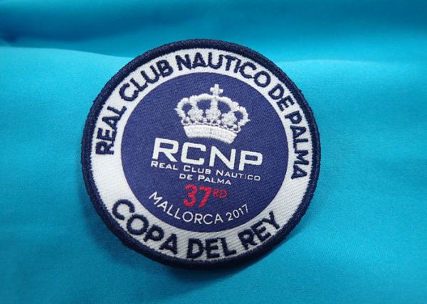 Quality Heat Press Badge Custom Embroidered Patches , Iron On Patch Applique For Clothing for sale