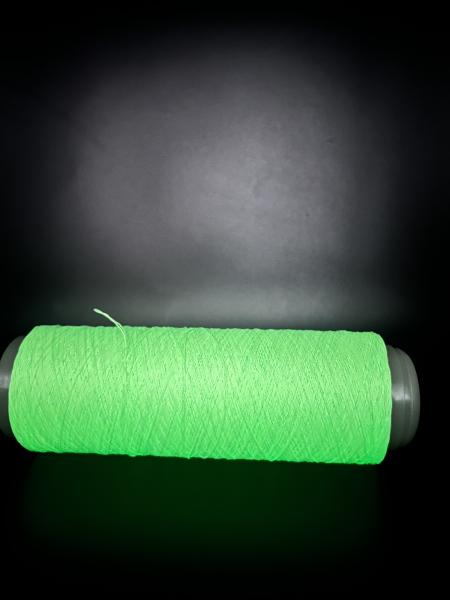 Quality Luminous Scarf Glow Yarn Knitting Green 30 Minutes Charge Time for sale